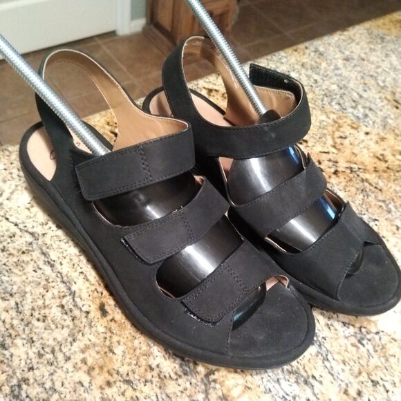 Clarks Collection Soft Cushion Reedly Juno Wedge Heel Sandals Black Women's 9.5W - Picture 2 of 12